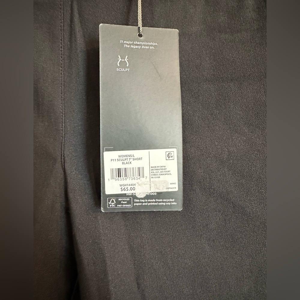 Walter Hagen Women's Black Shorts - Picture 4 of 5